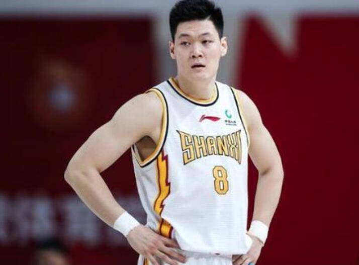 湖人的防守体系一塌糊涂，锋线大闸的作用完全无法发挥出来？（湖人防守架构漏洞百出，锋线防守核心的价值为何难以兑现？）