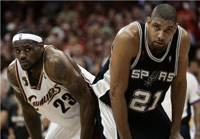 国米稳居榜首优势不断扩大（国米领跑积分榜，领先优势持续扩大）