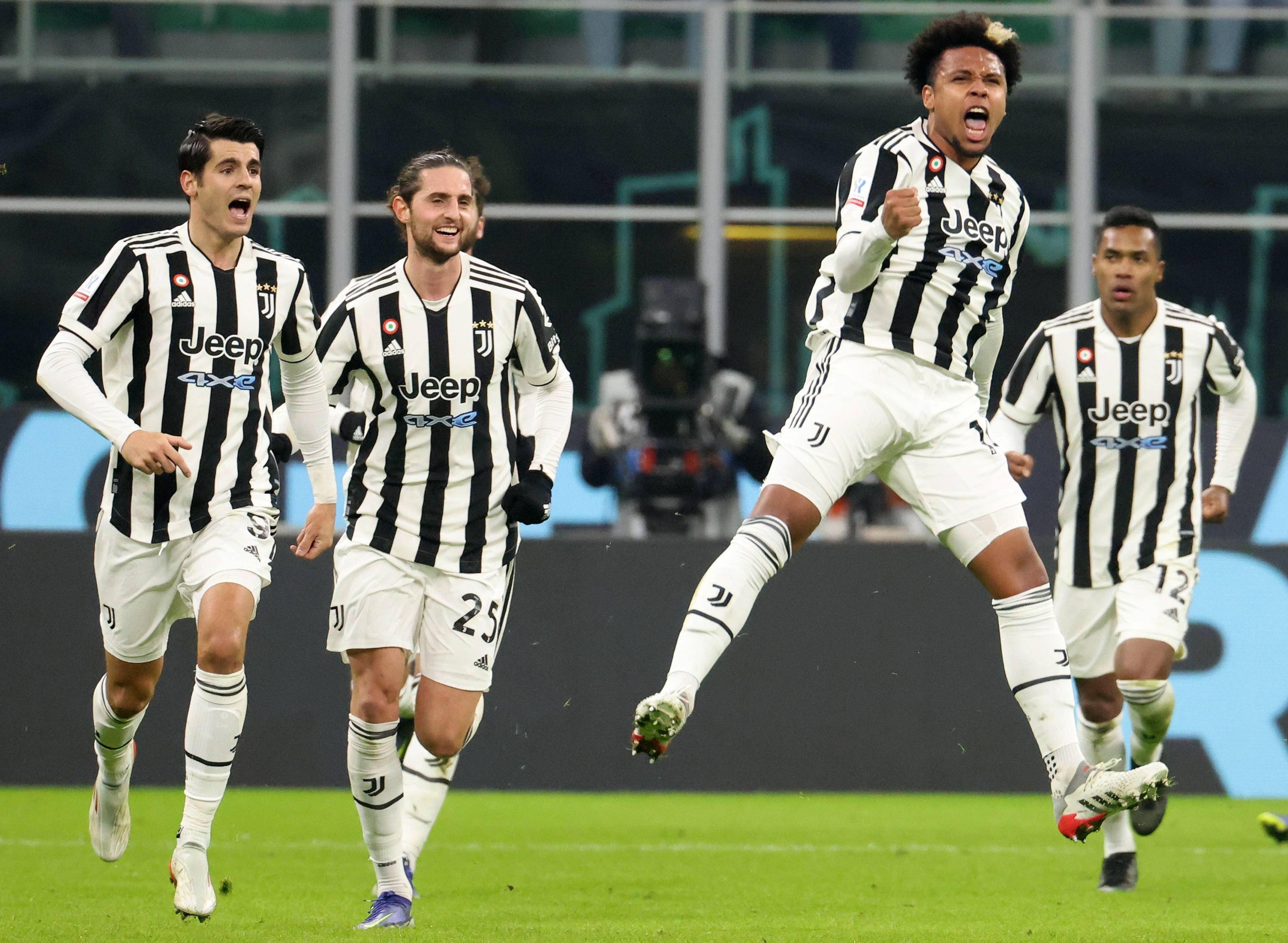 巴萨旧将：足球世界没人能达到梅西的高度，他让我们变得更好（前巴萨球员：足坛无人触及梅西的高度，他让我们变得更优秀）