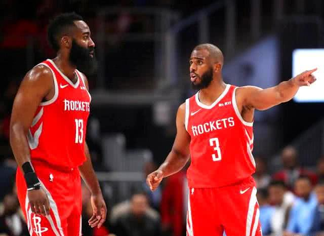 第41圈，诺里斯进站做出二停，维斯塔潘超越皮亚斯特里升至第1。（第41圈，诺里斯完成第二次进站，维斯塔潘超越皮亚斯特里登上榜首）