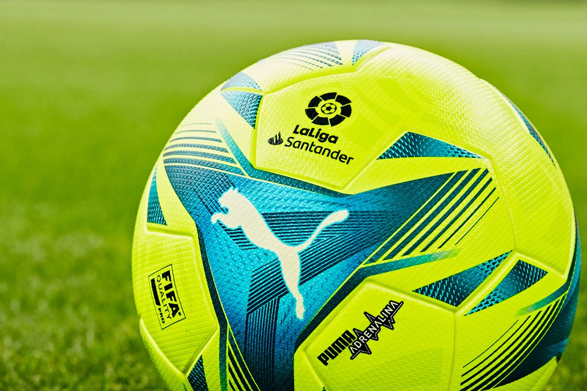 湖人12月战绩下滑：月初15胜4负，现仅4胜6负（湖人12月陷入低潮：从月初15胜4负跌至4胜6负）