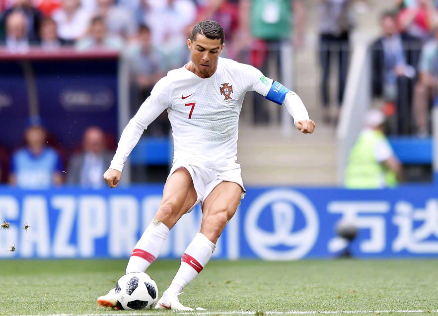 英格拉姆高效三分7中5贡献28分5板5助，猛龙终结4连败（英格拉姆外线火力全开三分7投5中轰28分5板5助，猛龙止住四连败）