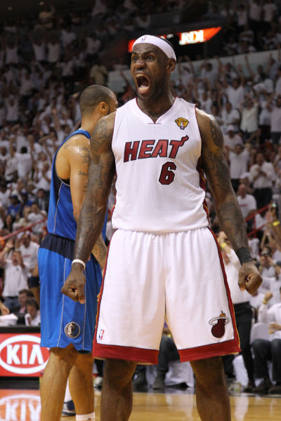 鲁媒：限制投入更需加快造血，中国职业足球生存困境并未解决（鲁媒：与其限投更当加速造血，中国职业足球仍陷生存困境）