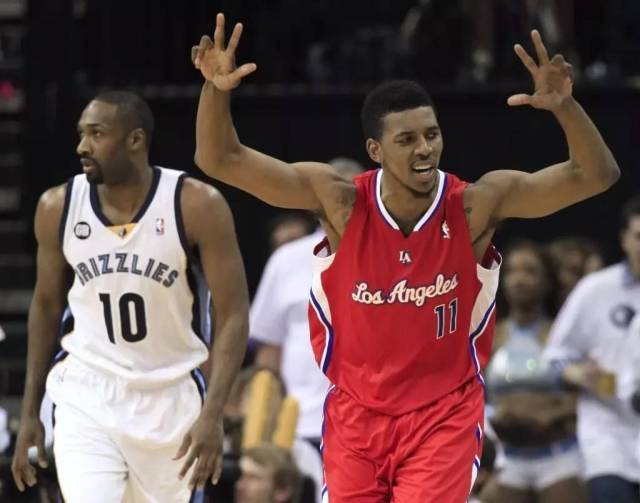 唯一全勤! 每体：埃里克·加西亚已成巴萨核心之一，表现全能（每体：全队唯一全勤的埃里克·加西亚已成巴萨核心，表现全面）