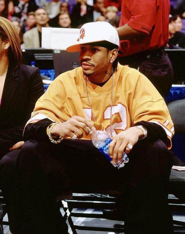 篮球勇士更新伤情报告，两名球员即将回归（勇士队发布最新伤病更新，两员大将即将复出）