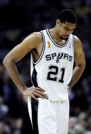 开拓者半场使用10人轮换，除伤员和杨瀚森之外所有人均登场（开拓者半场采用10人轮换，除伤员及杨瀚森外全员出战）