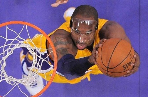 高级货！广东新援连场爆发 他是球队冲冠重要砝码（顶级补强！广东新援连场高光，他是冲冠路上的关键棋子）