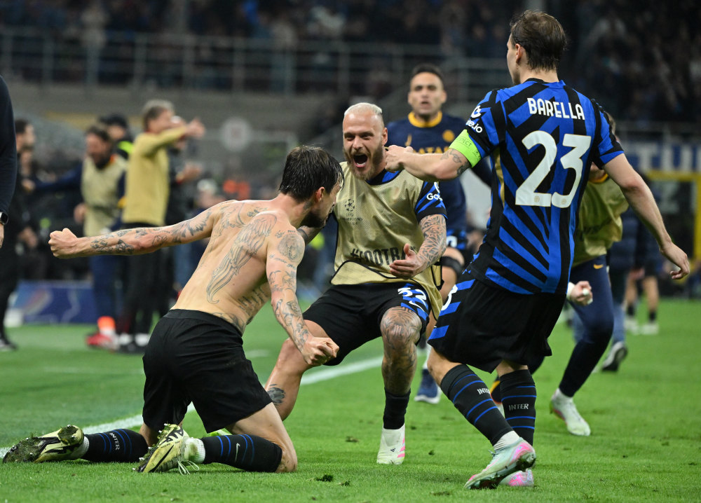 客战那不勒斯替补登场，科斯蒂奇达成尤文生涯100场里程碑（客场对阵那不勒斯，科斯蒂奇替补亮相迎来尤文第100场）