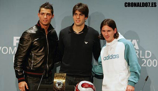 安布：邵佳一与此前的混乱划清界限，是国足非常好的主帅人选（安布：邵佳一已与过往混乱切割，堪称国足主帅的上佳人选）