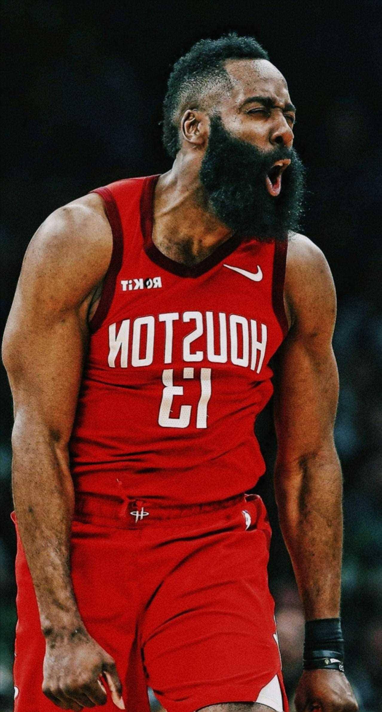 楚阿梅尼：我更喜欢踢6号位；阿隆索经常就后腰位置指导我（楚阿梅尼称更适合踢6号位，阿隆索常就后腰角色指导他）